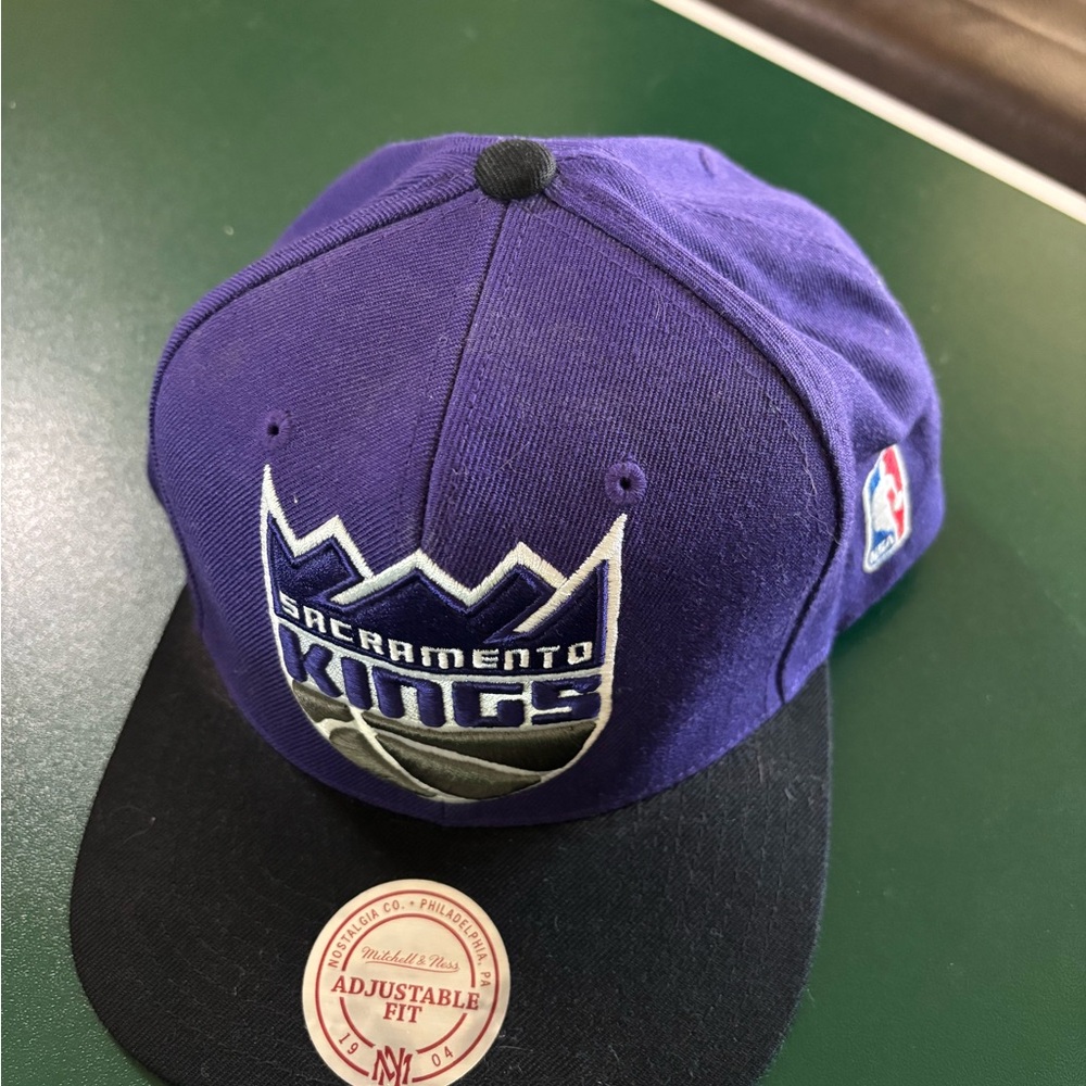 Mitchell & Ness Purple and Black Kings Snapback Hat